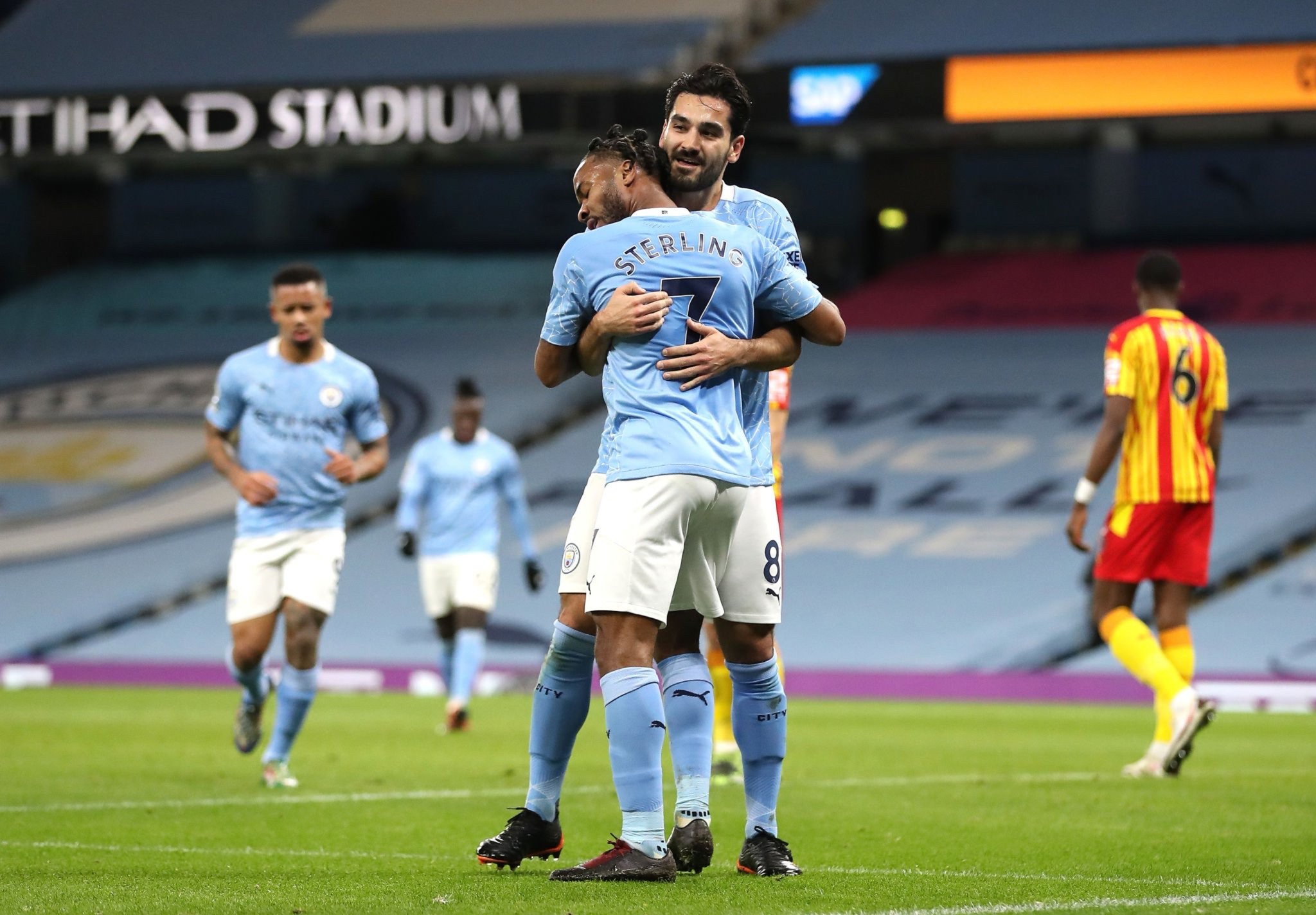 制地展现出 制地展现出